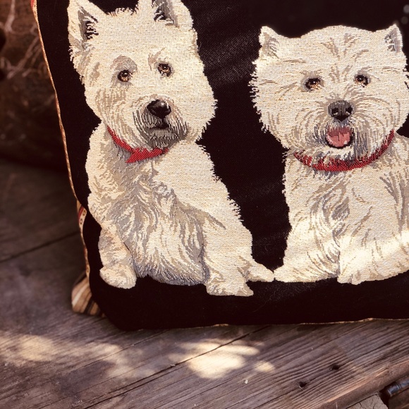 Adorable accent white Scotty pupper pillow - Picture 5 of 6